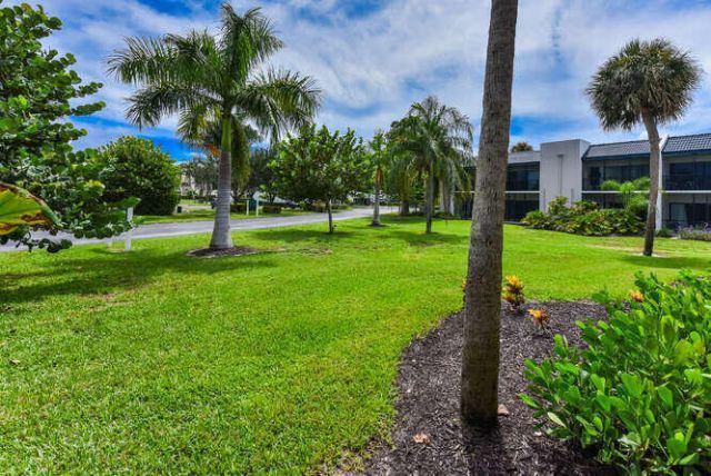 1605 Us-1, Unit V2-103, Jupiter, FL 33477 Photo