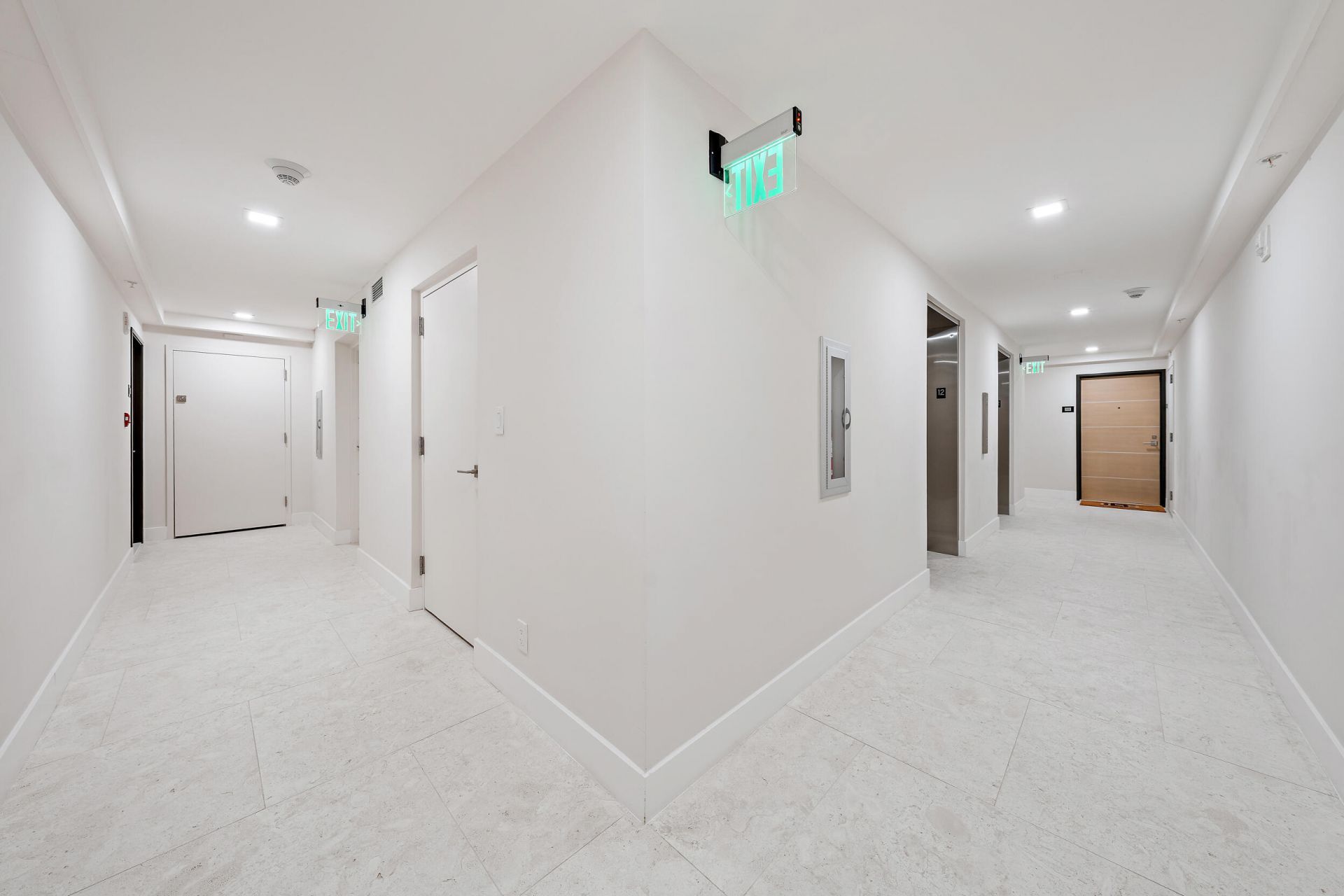 5460 N Ocean Drive, Unit 12-C, Singer Island, FL 33404 Photo