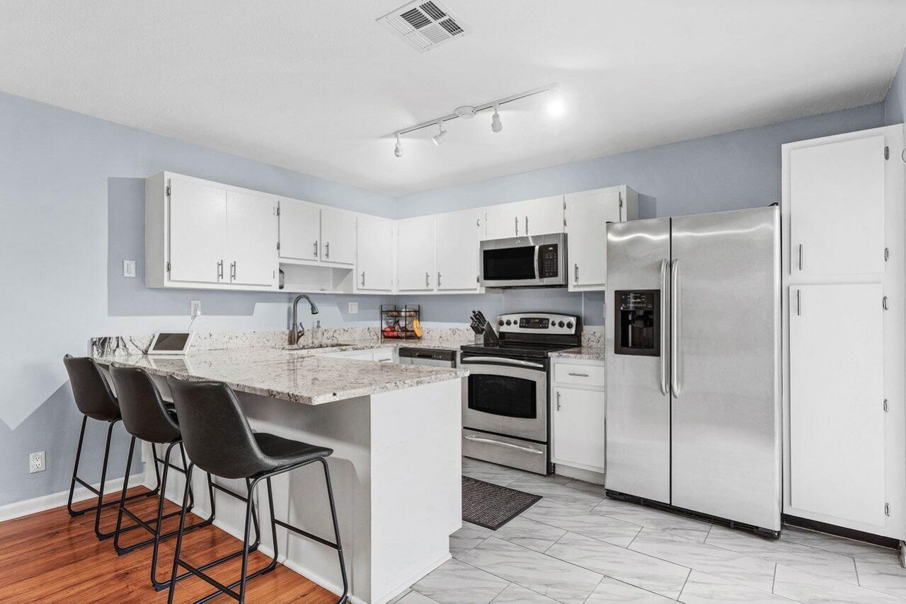 562 SE 27th Terrace, Boynton Beach, FL 33435 Photo