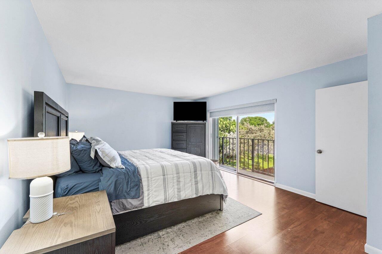 562 SE 27th Terrace, Boynton Beach, FL 33435 Photo