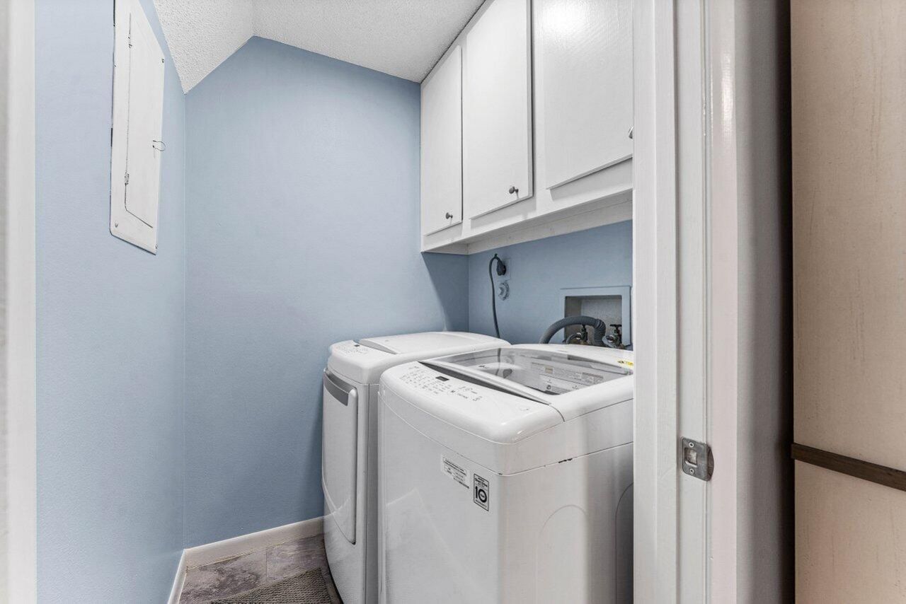562 SE 27th Terrace, Boynton Beach, FL 33435 Photo