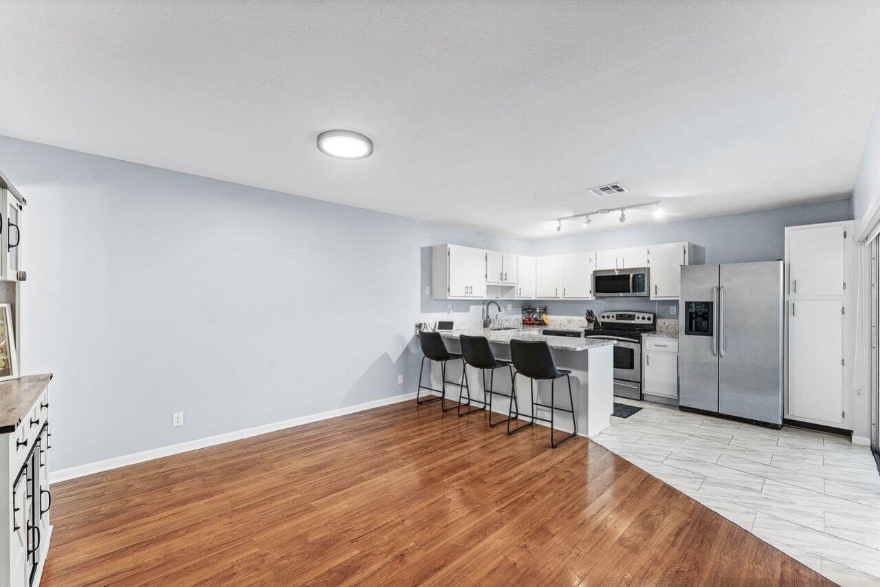 562 SE 27th Terrace, Boynton Beach, FL 33435 Photo