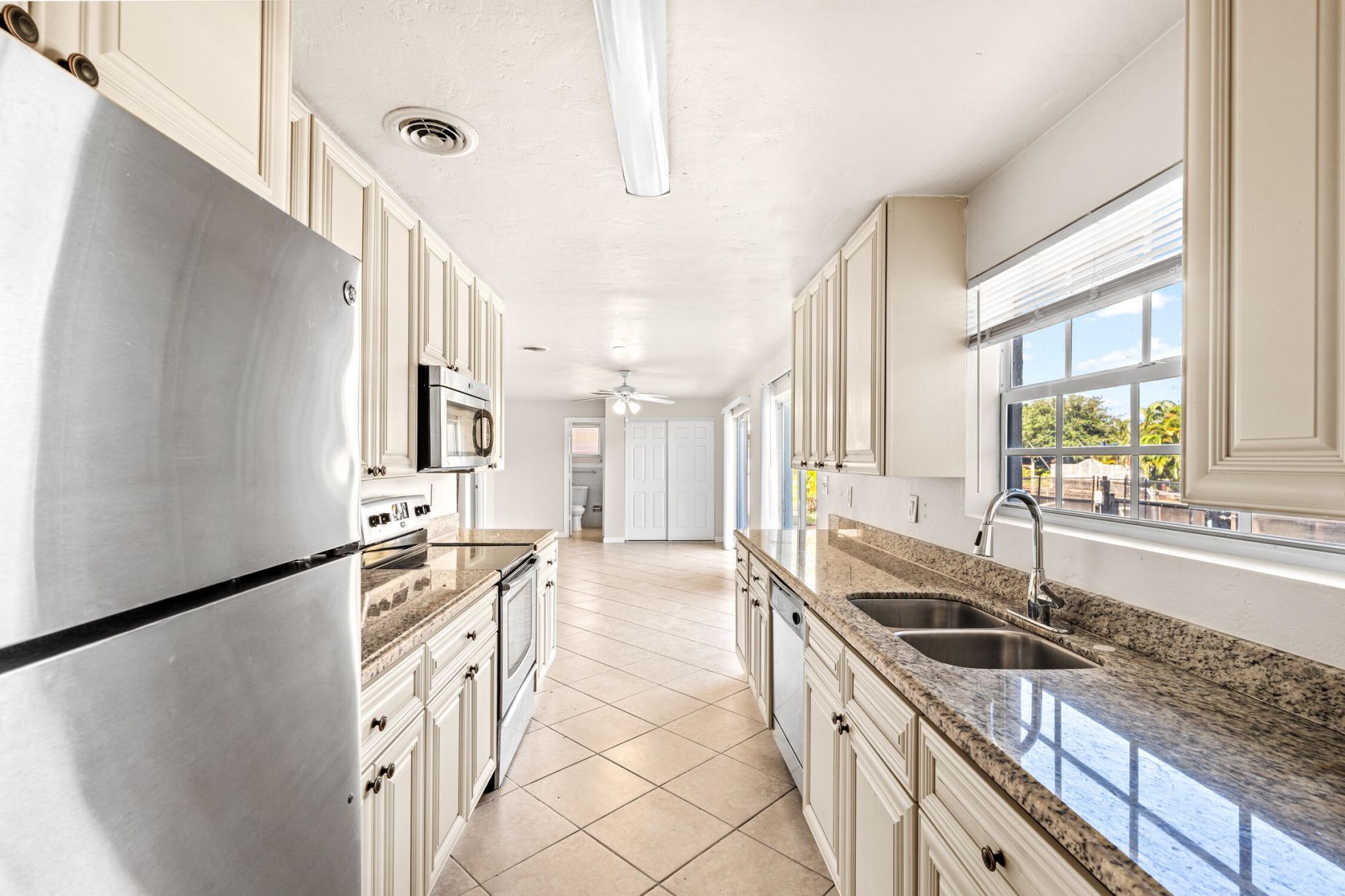 1700 SW 5th Avenue, Pompano Beach, FL 33060 Photo