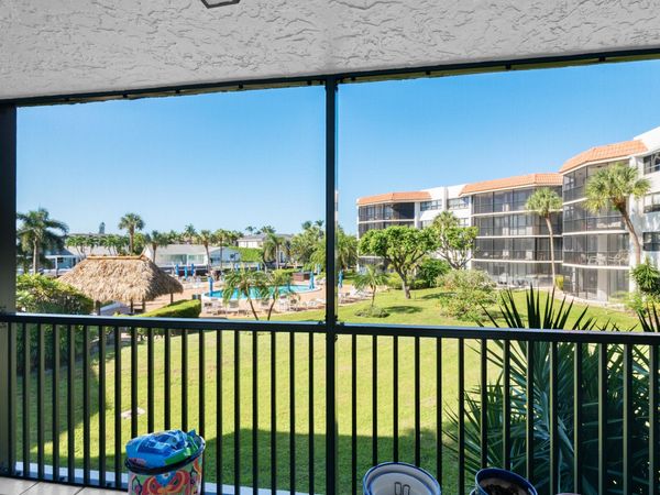 800 Jeffery Street, Unit 205, Boca Raton, FL 33487
