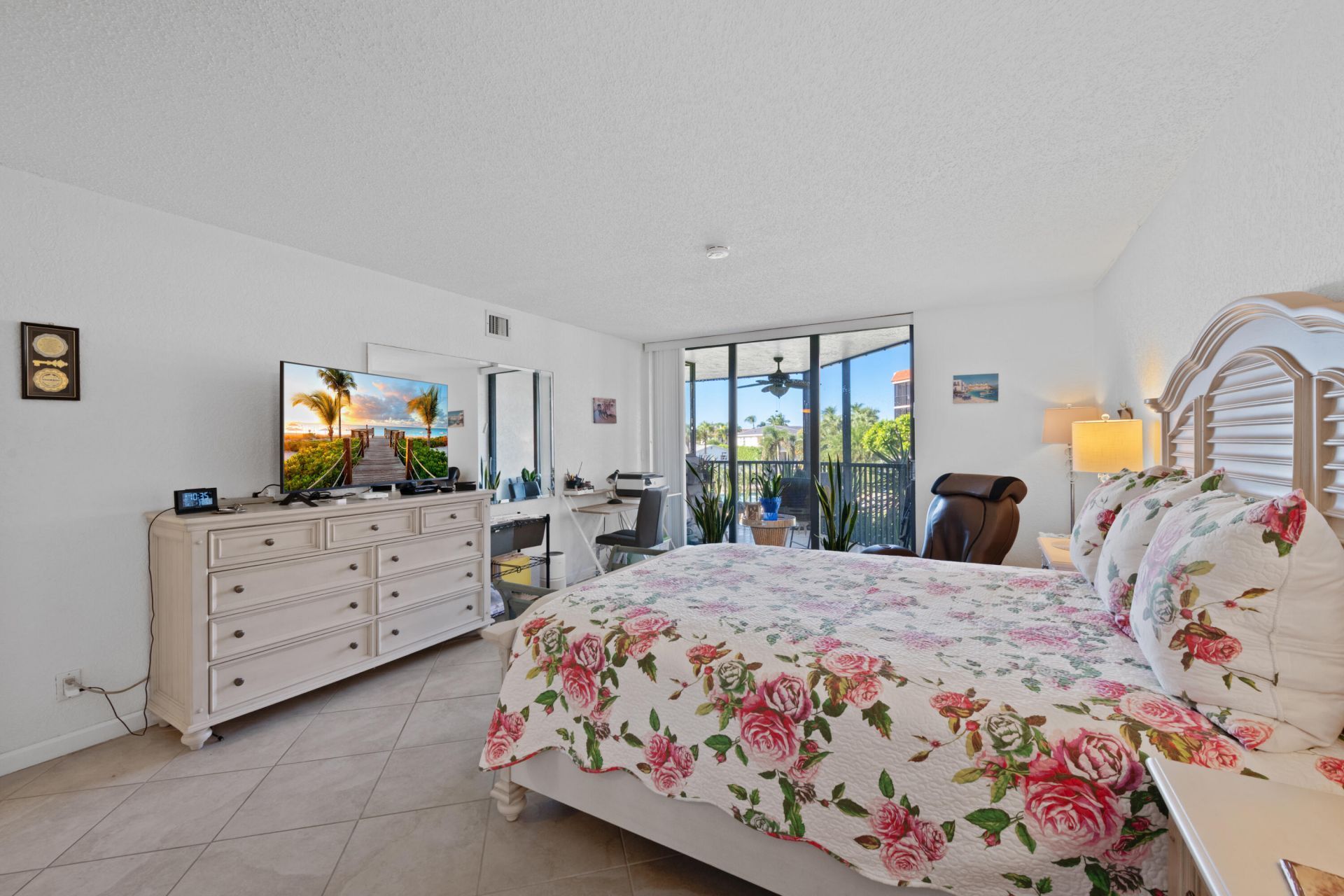 800 Jeffery Street, Unit 205, Boca Raton, FL 33487 Photo