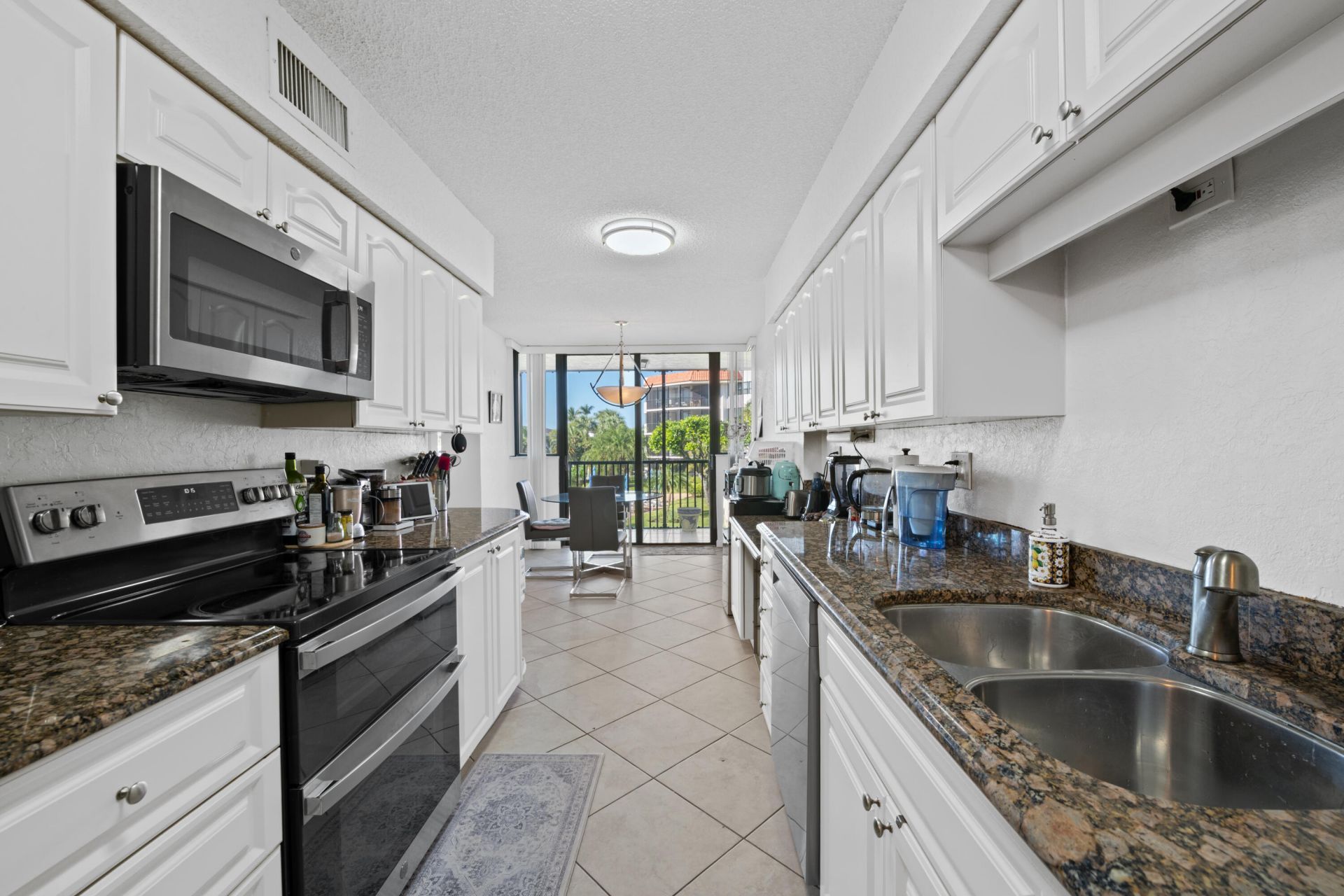 800 Jeffery Street, Unit 205, Boca Raton, FL 33487 Photo