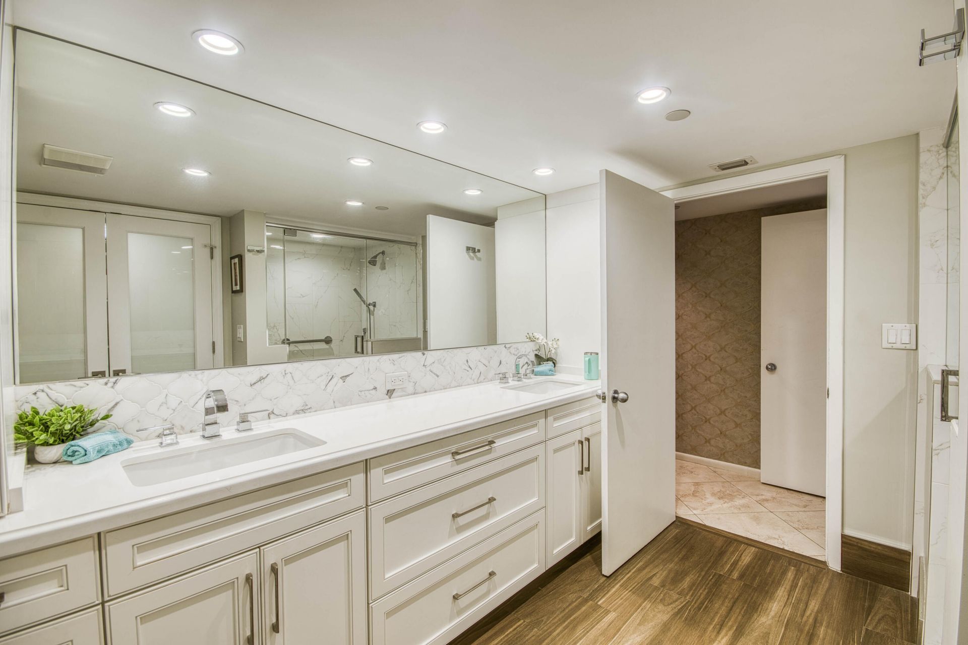 5070 N Ocean Drive, Unit 5C, Singer Island, FL 33404 Photo