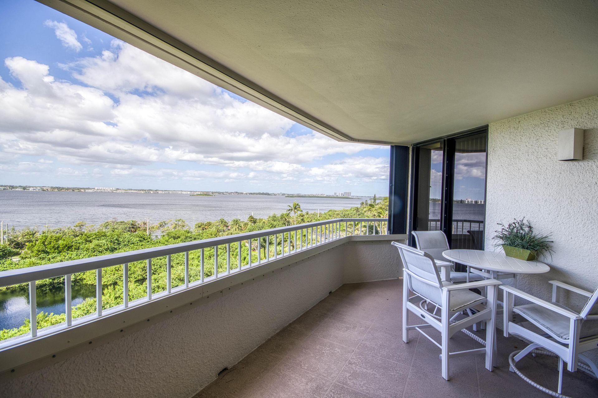 5070 N Ocean Drive, Unit 5C, Singer Island, FL 33404 Photo