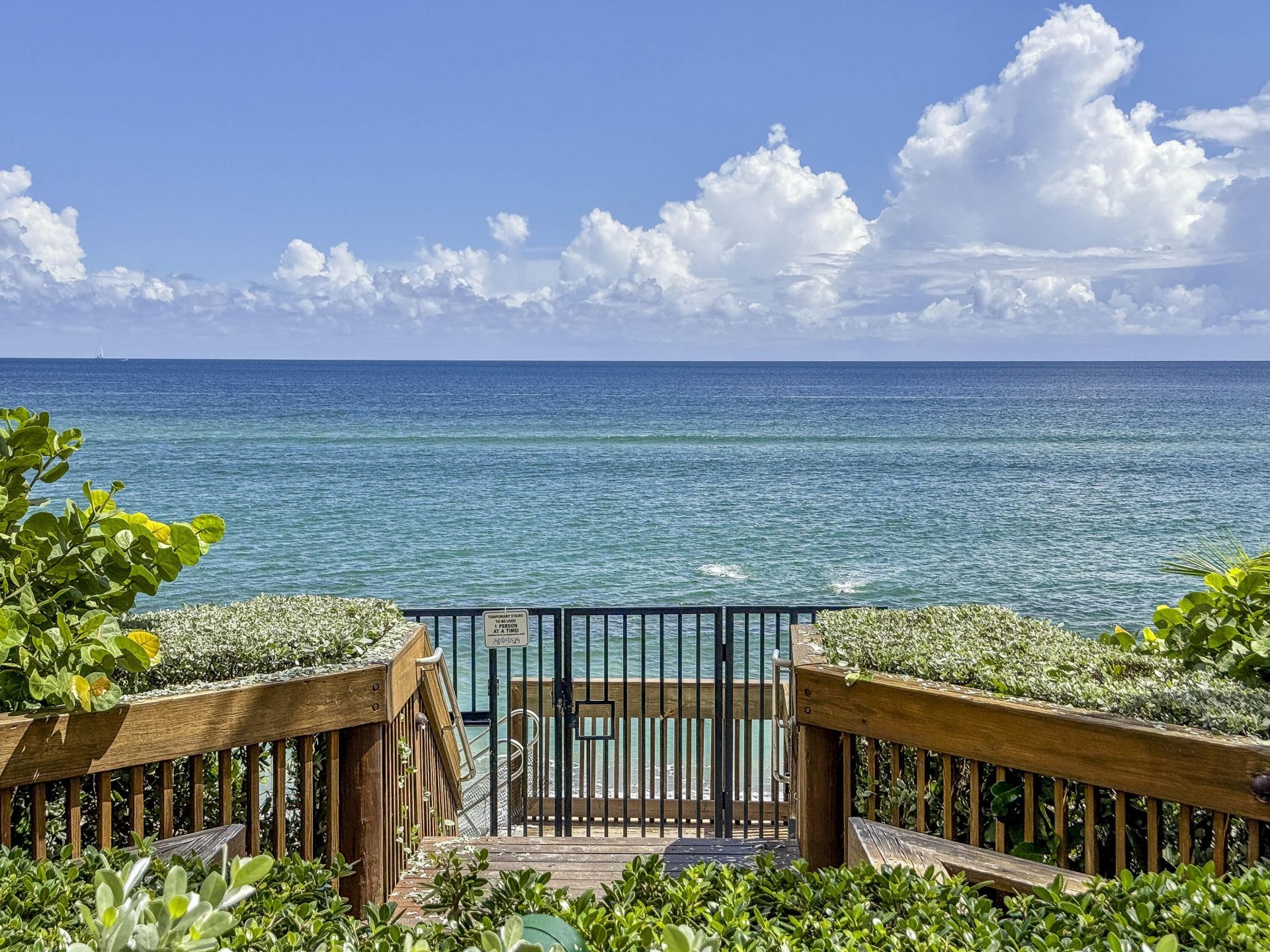 5070 N Ocean Drive, Unit 5C, Singer Island, FL 33404 Photo