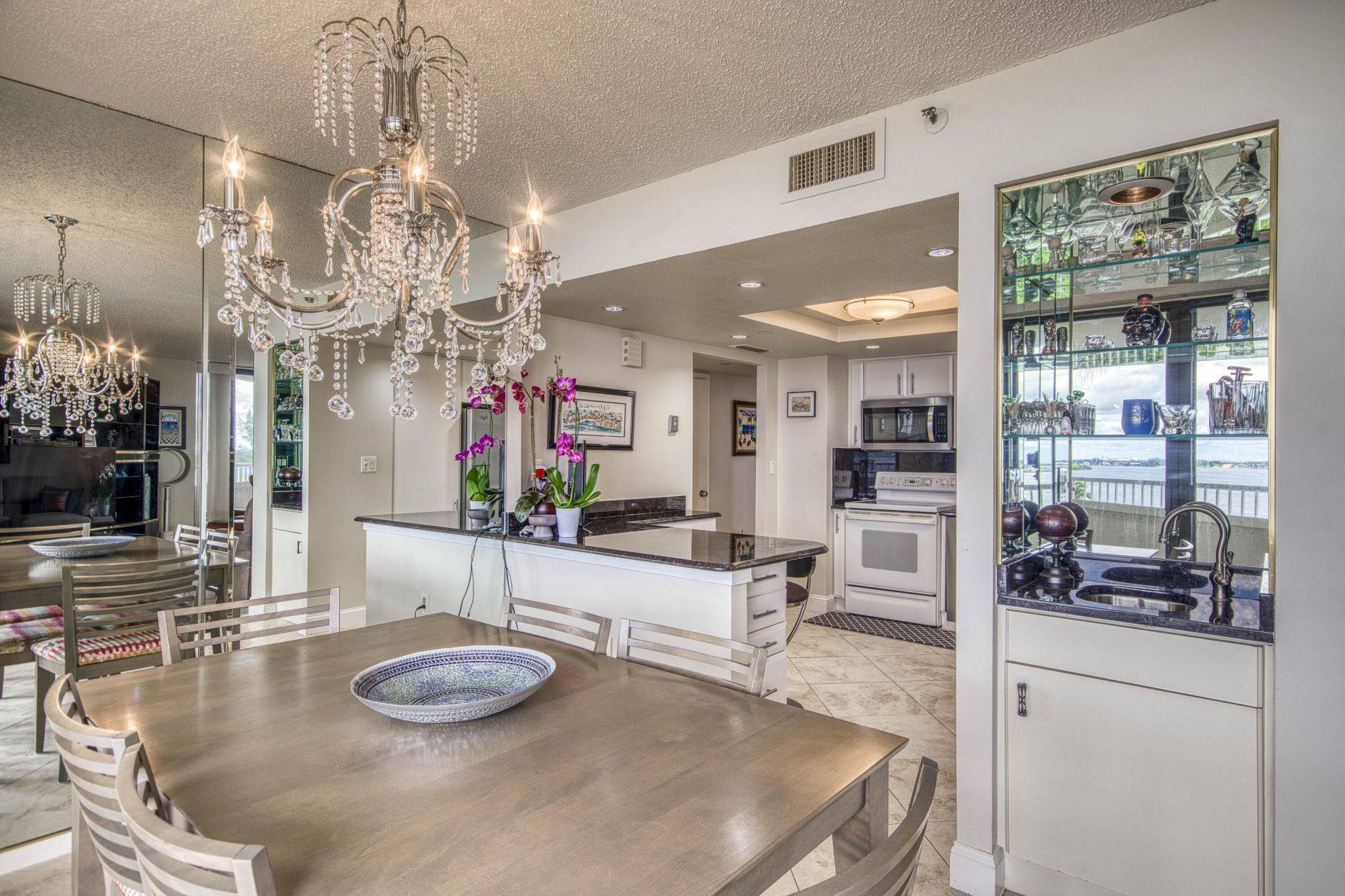 5070 N Ocean Drive, Unit 5C, Singer Island, FL 33404 Photo