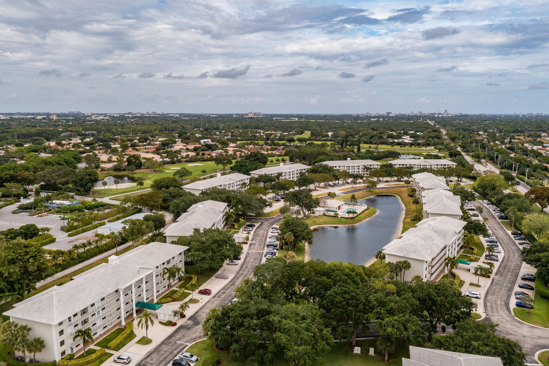 6037 Balboa Circle, Unit 403, Boca Raton, FL 33433 Photo
