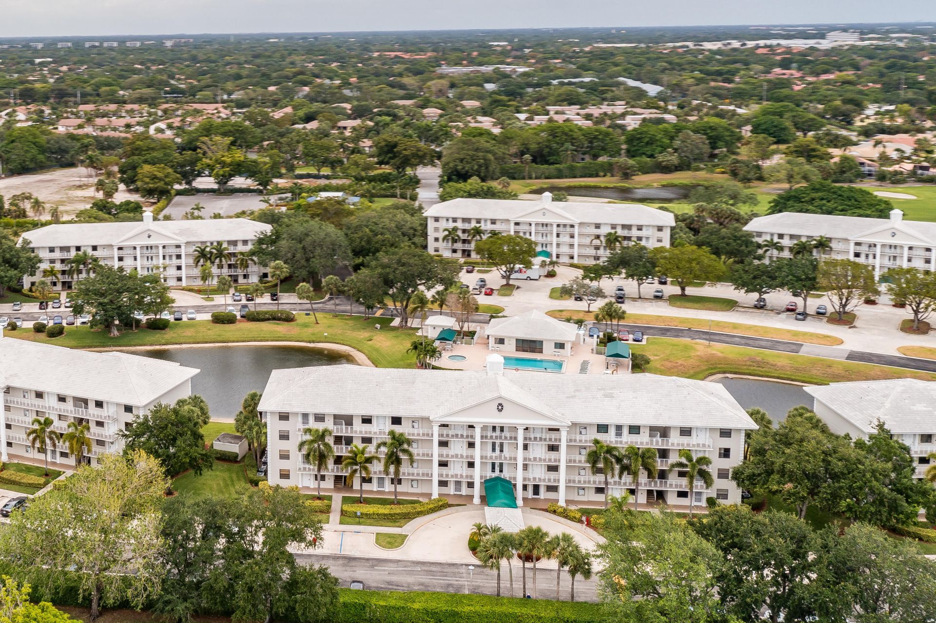 6037 Balboa Circle, Unit 403, Boca Raton, FL 33433 Photo