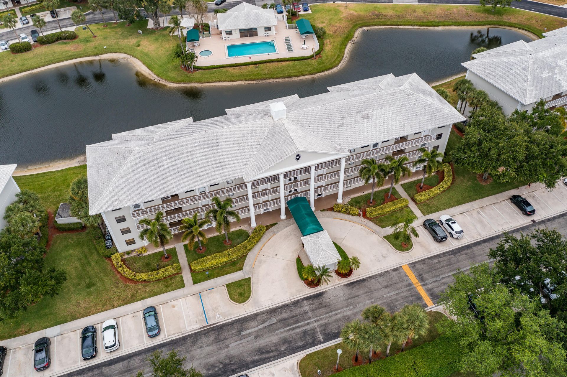 6037 Balboa Circle, Unit 403, Boca Raton, FL 33433 Photo