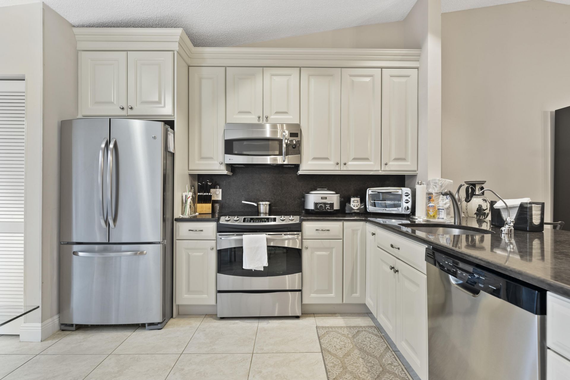 823 Sky Pine Way, Unit D, Greenacres, FL 33415 Photo