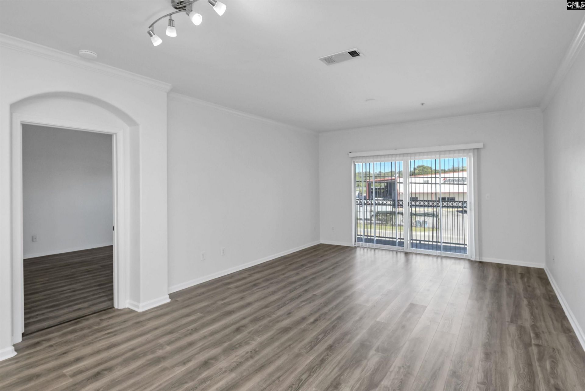 1085 Shop Road Photo 10