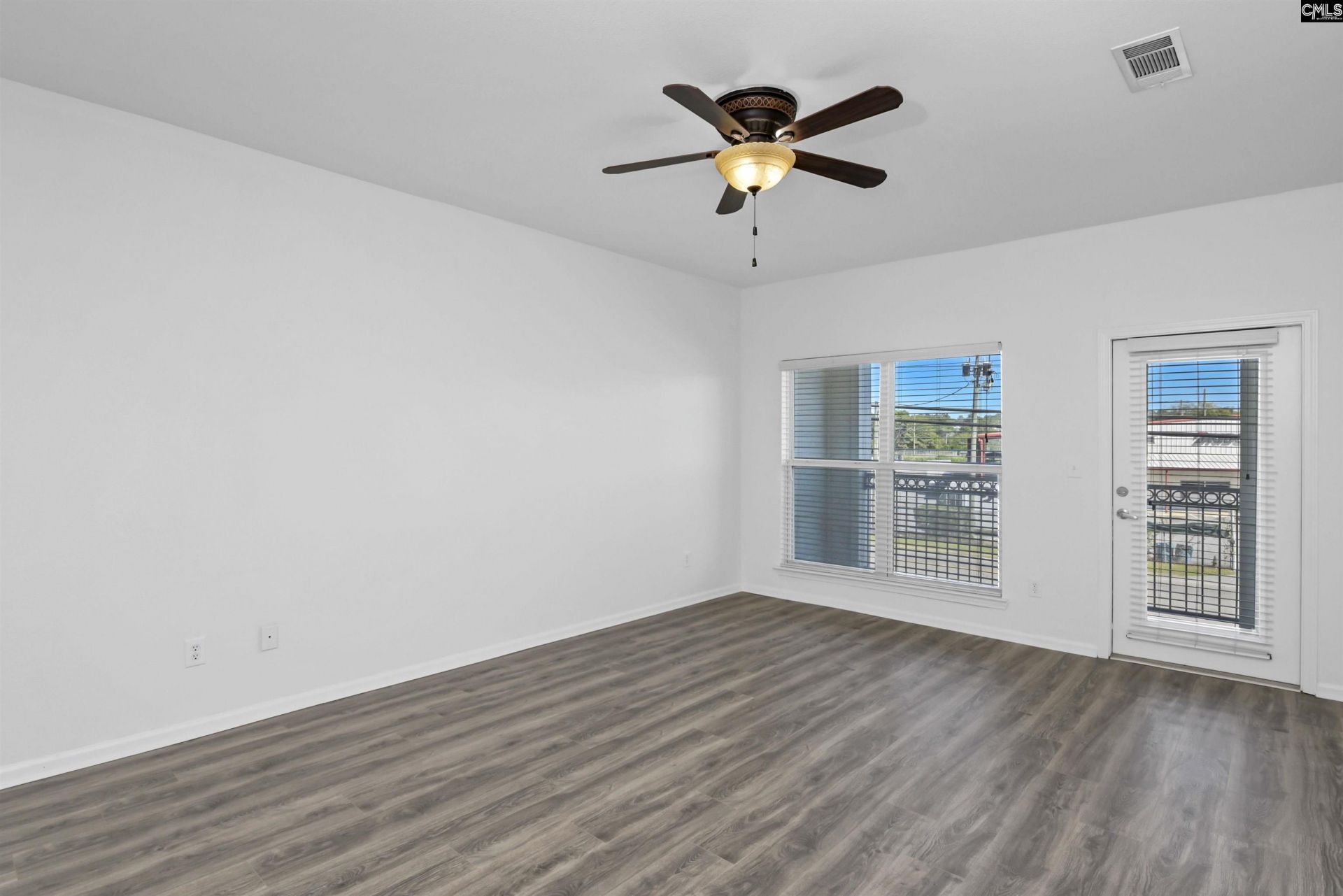 1085 Shop Road Photo 14