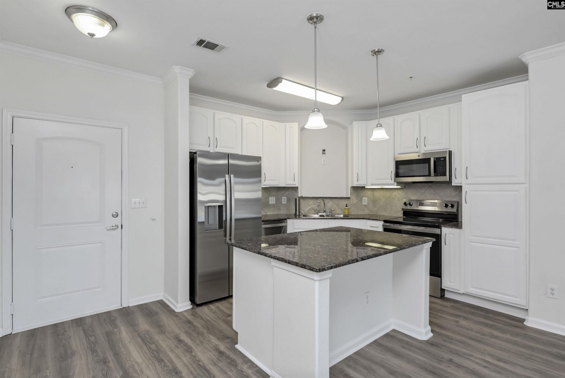 1085 Shop Road Photo 5