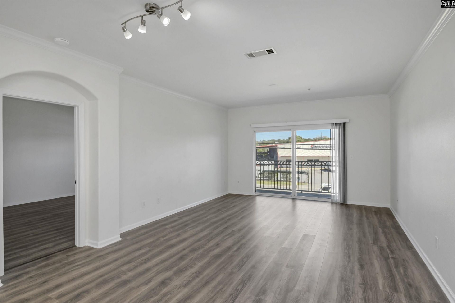 1085 Shop Road Photo 7