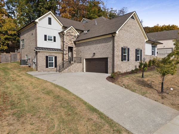 174 Cobbler Cir , Hendersonville, TN 37075