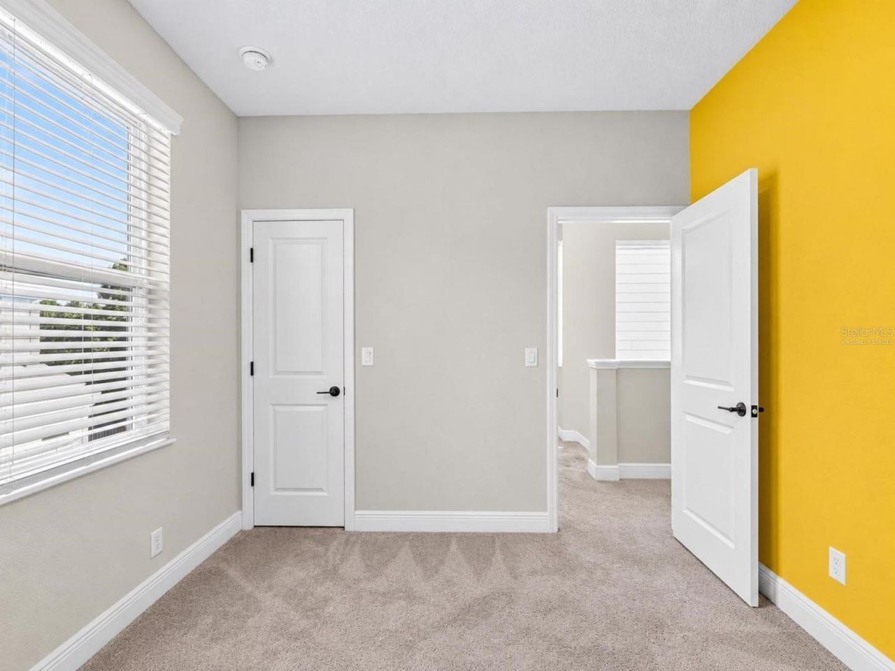 2555 Ruffing Court , Sarasota, FL 34237 Photo