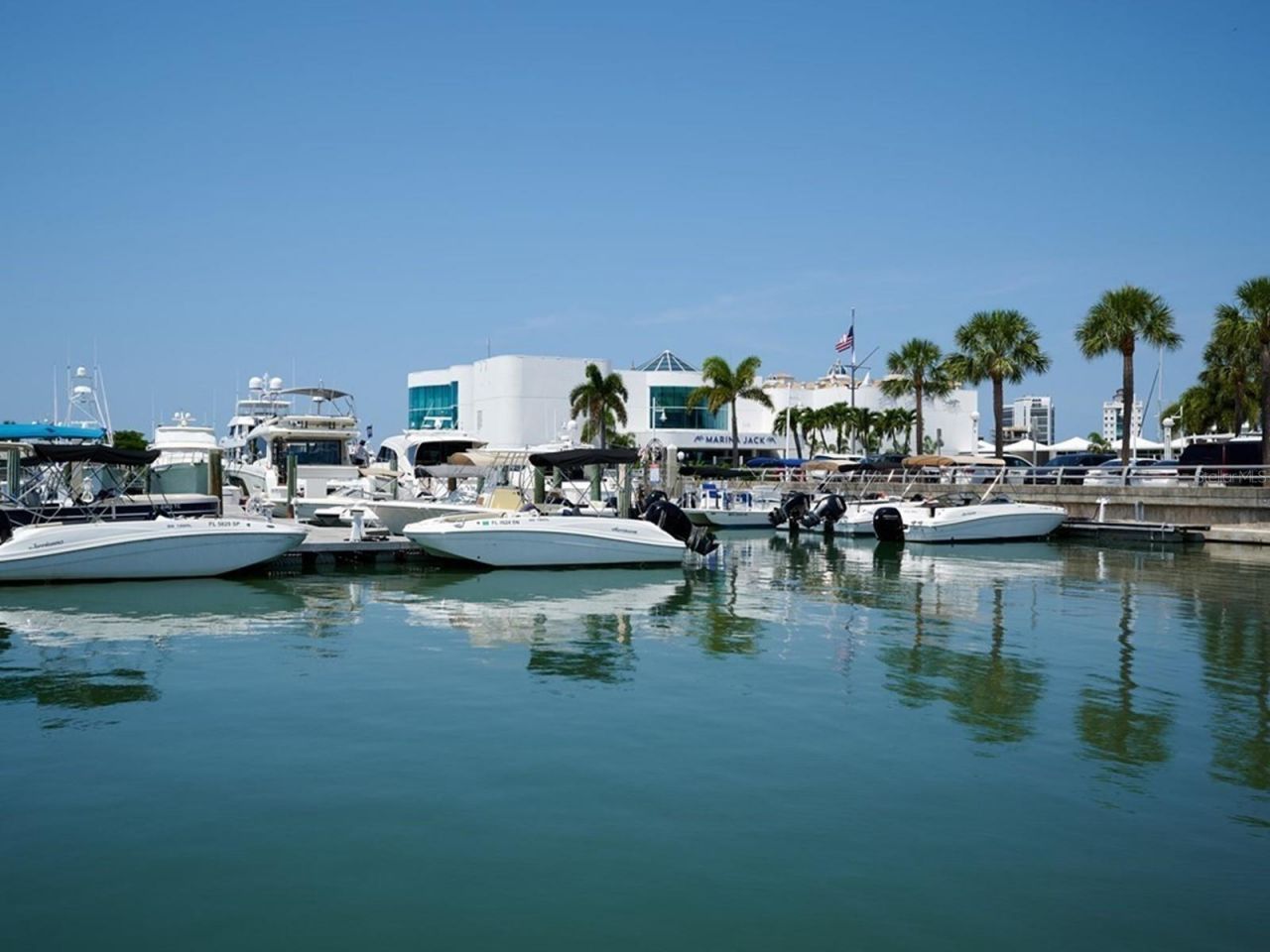 2555 Ruffing Court , Sarasota, FL 34237 Photo