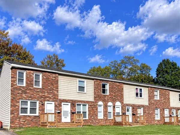2351 Graham Road , Stow, OH 44224