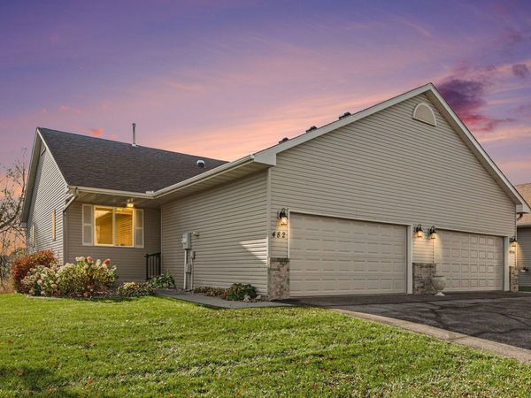 482 Meadow Lane , Norwood Young America, MN 55397