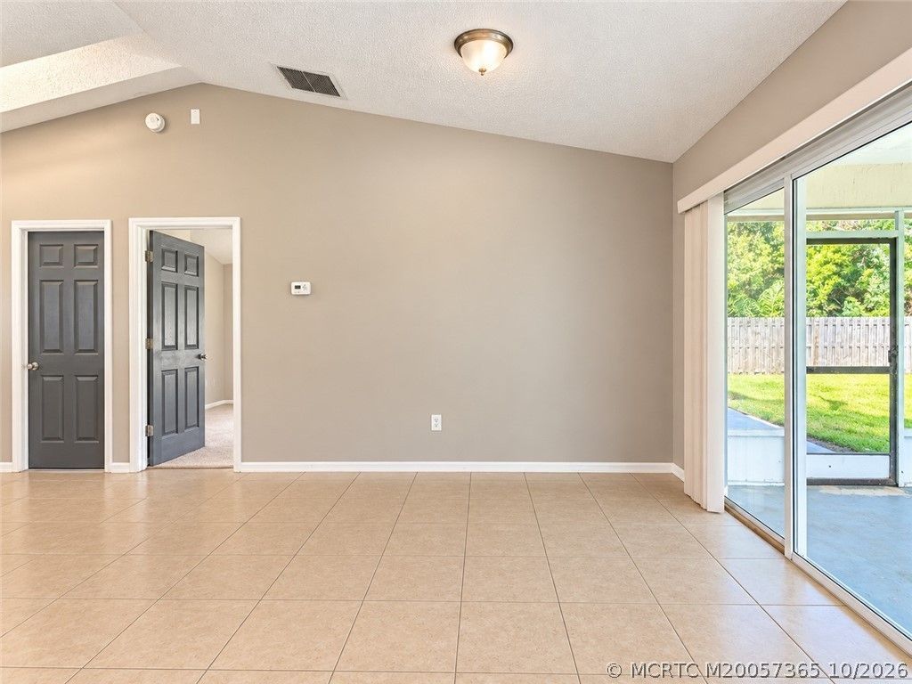 211 SE Sims Circle , Port Saint Lucie, FL 34984 Photo