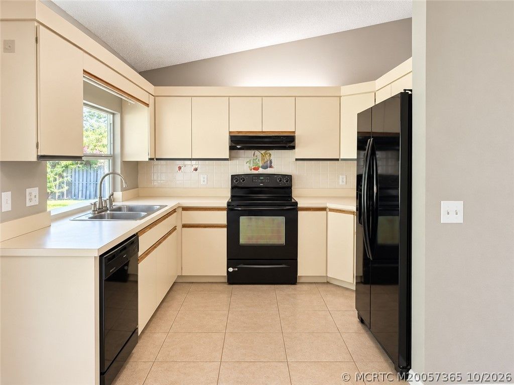 211 SE Sims Circle , Port Saint Lucie, FL 34984 Photo