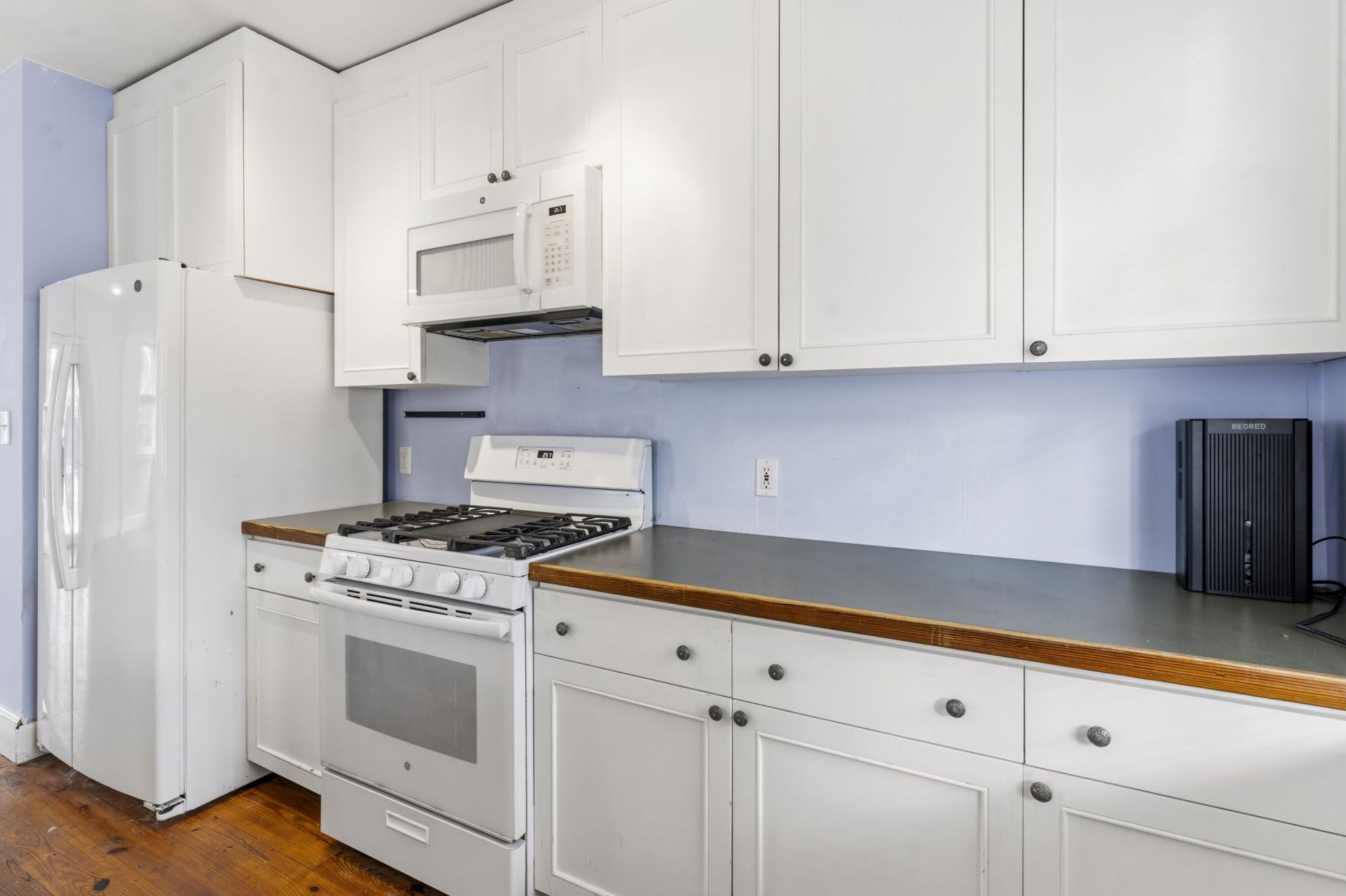 4 Bogard Street Photo 4