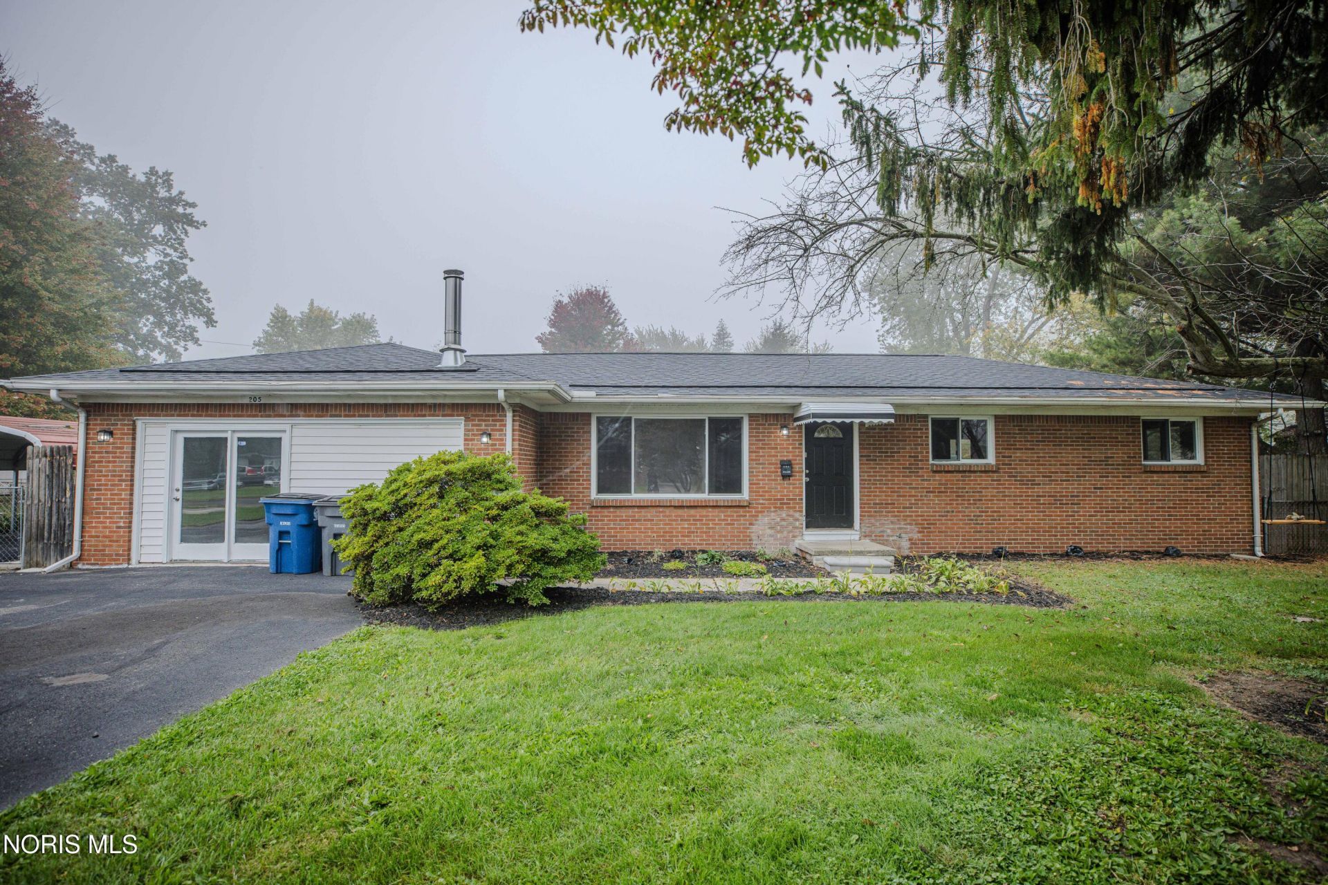 205 Deline Drive , Toledo, OH 43615 Main Photo