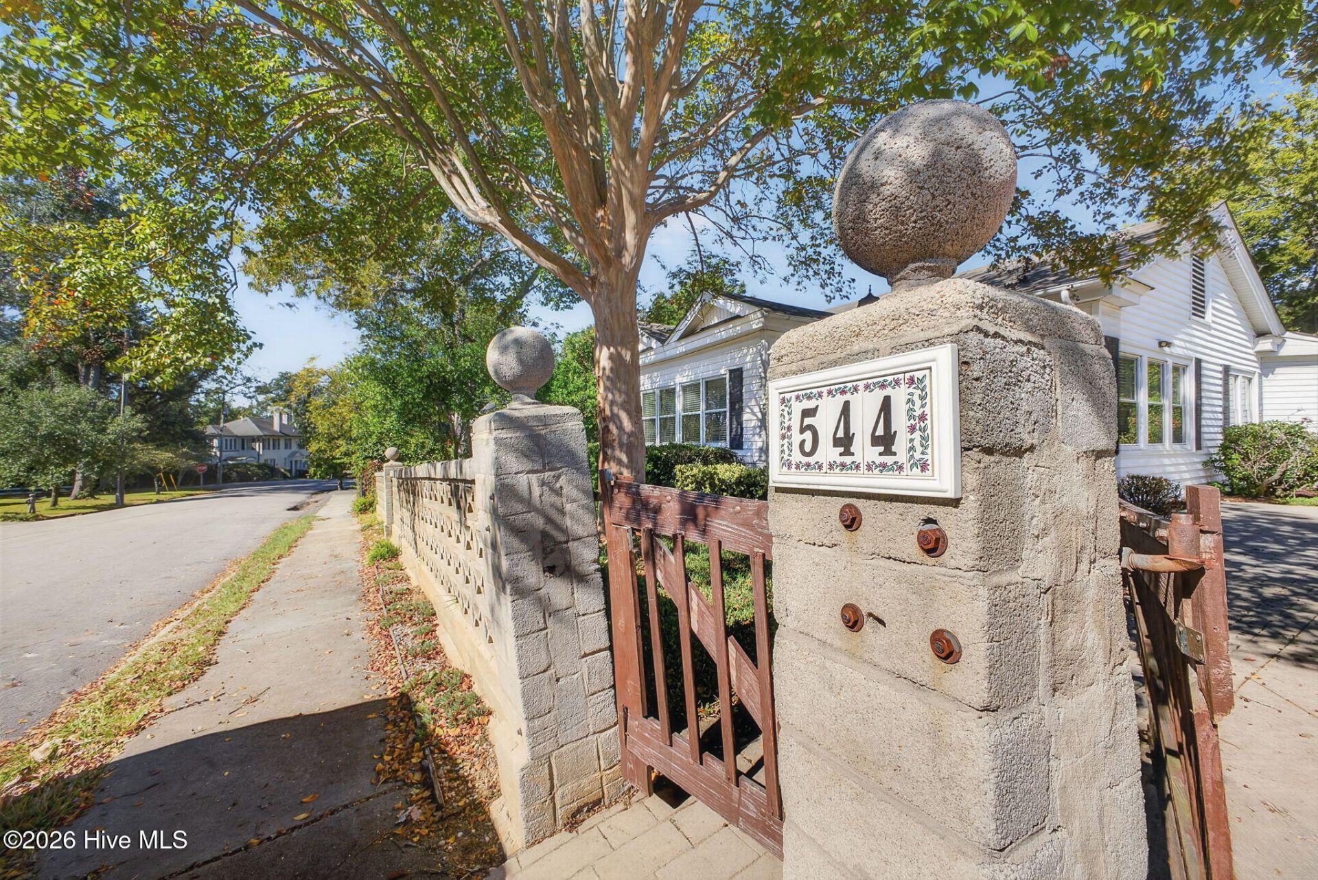 544 Palmetto Lane Sw Photo 4