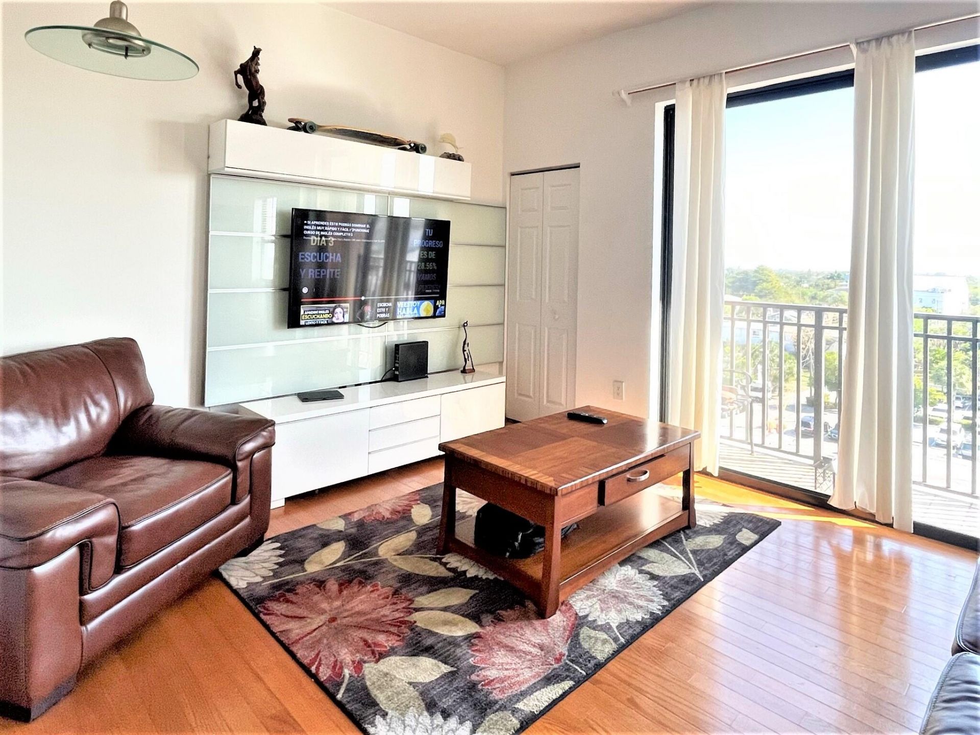 511 Lucerne Avenue, Unit 616, Lake Worth Beach, FL 33460 Photo