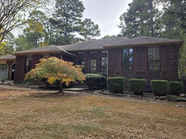 7304 Pine Dr, Paragould, AR 72450