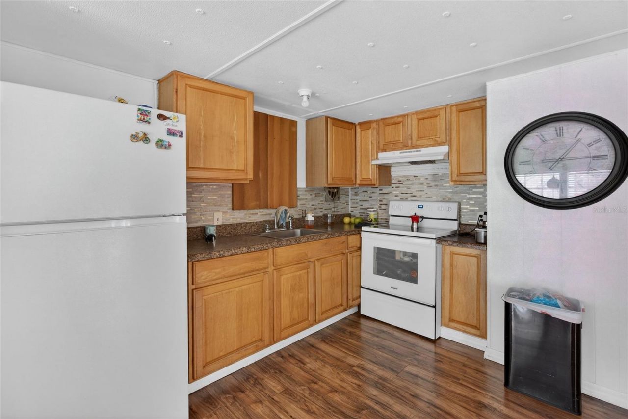 4291 E Fort Apache Place , Dunnellon, FL 34434 Photo