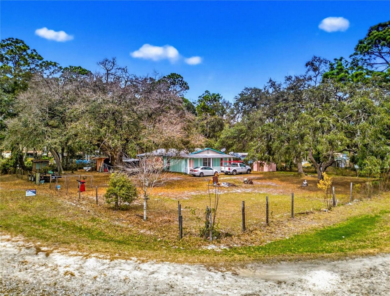 4291 E Fort Apache Place , Dunnellon, FL 34434 Photo