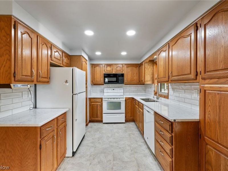 1509 Hickory Lane, Wooster, OH 44691 Photo 12