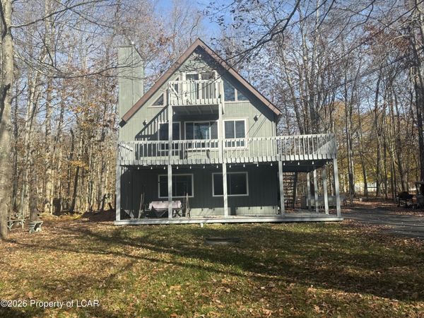 20 Laurel Court, Gouldsboro, PA 18424