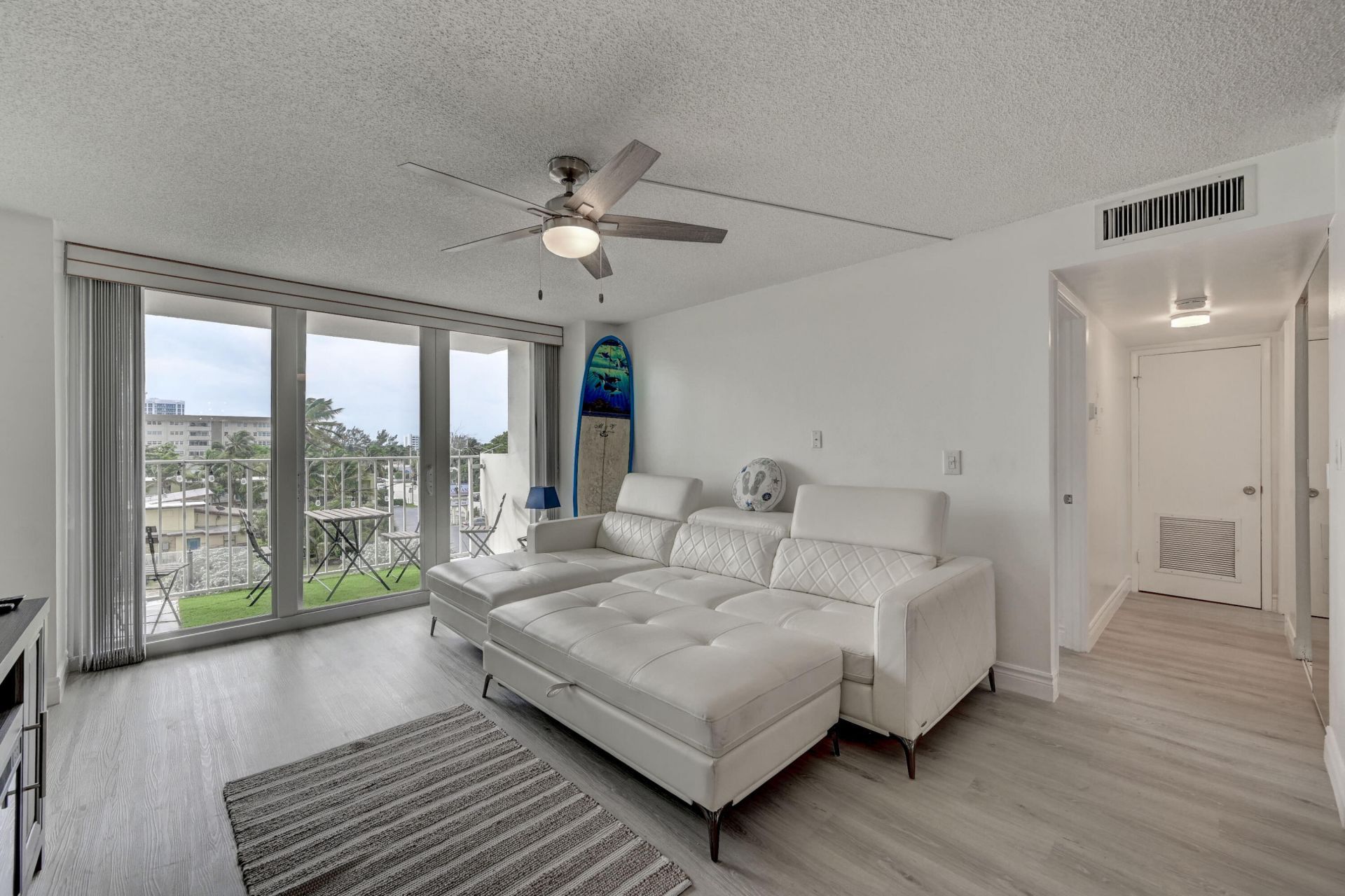 111 Briny Avenue, Unit 410, Pompano Beach, FL 33062 Photo