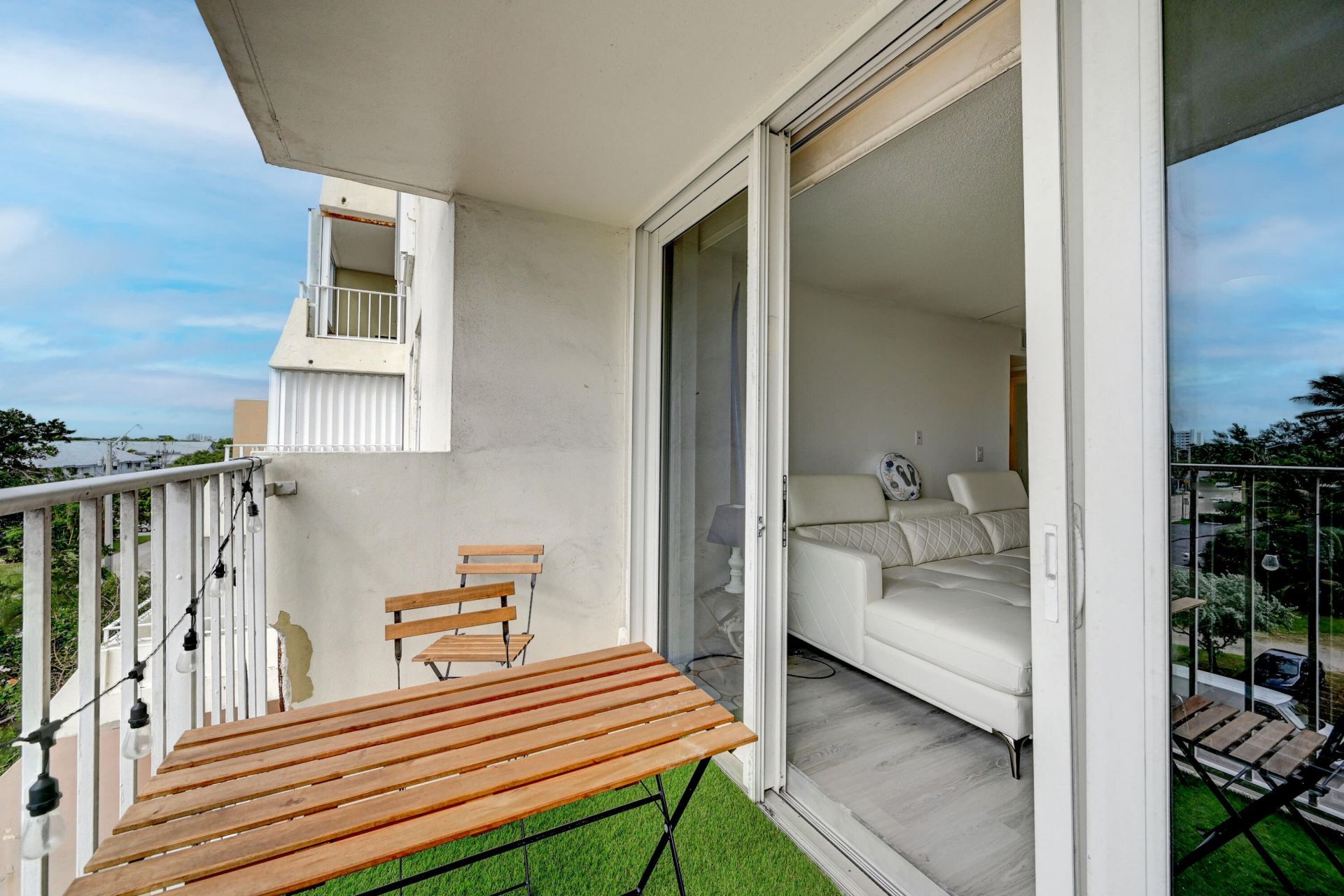 111 Briny Avenue, Unit 410, Pompano Beach, FL 33062 Photo