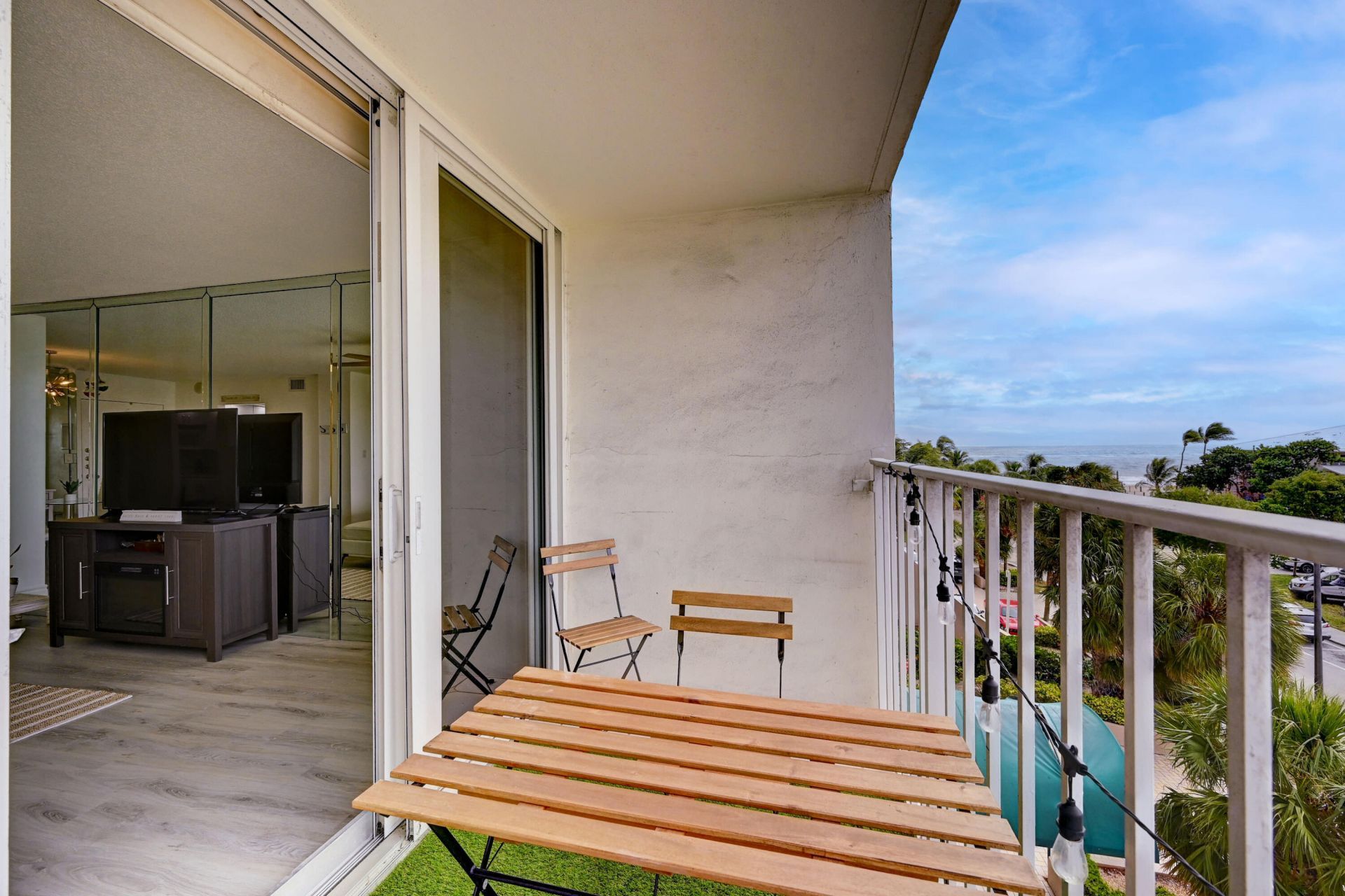 111 Briny Avenue, Unit 410, Pompano Beach, FL 33062 Photo