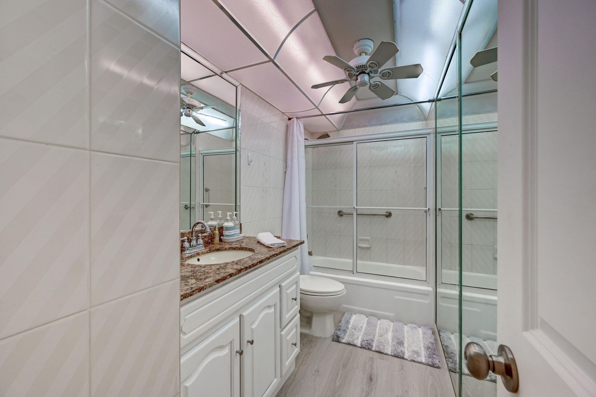 111 Briny Avenue, Unit 410, Pompano Beach, FL 33062 Photo