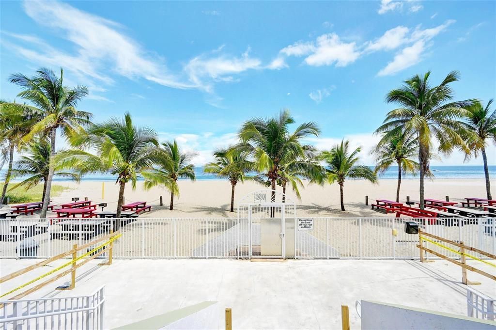 111 Briny Avenue, Unit 410, Pompano Beach, FL 33062 Photo