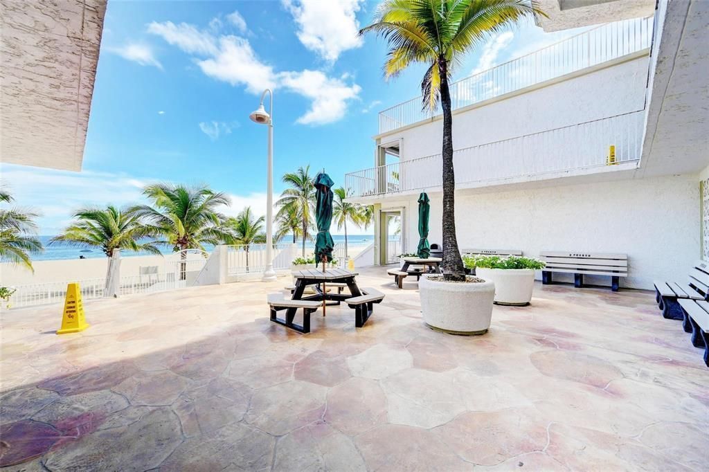 111 Briny Avenue, Unit 410, Pompano Beach, FL 33062 Photo
