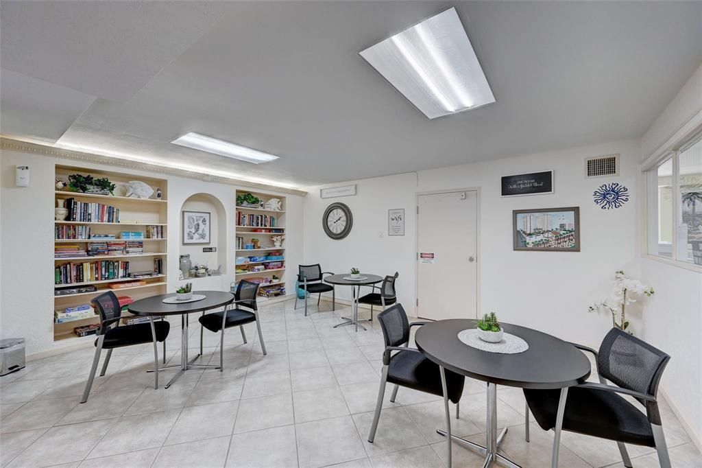 111 Briny Avenue, Unit 410, Pompano Beach, FL 33062 Photo
