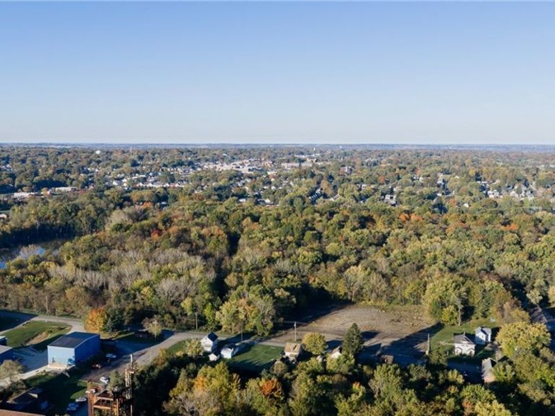 S Mahoning Avenue, Alliance, OH 44601 Photo 11