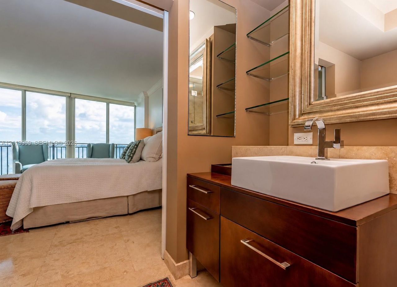 770 NE 69th St , Unit 3H, Miami, FL 33138 Photo