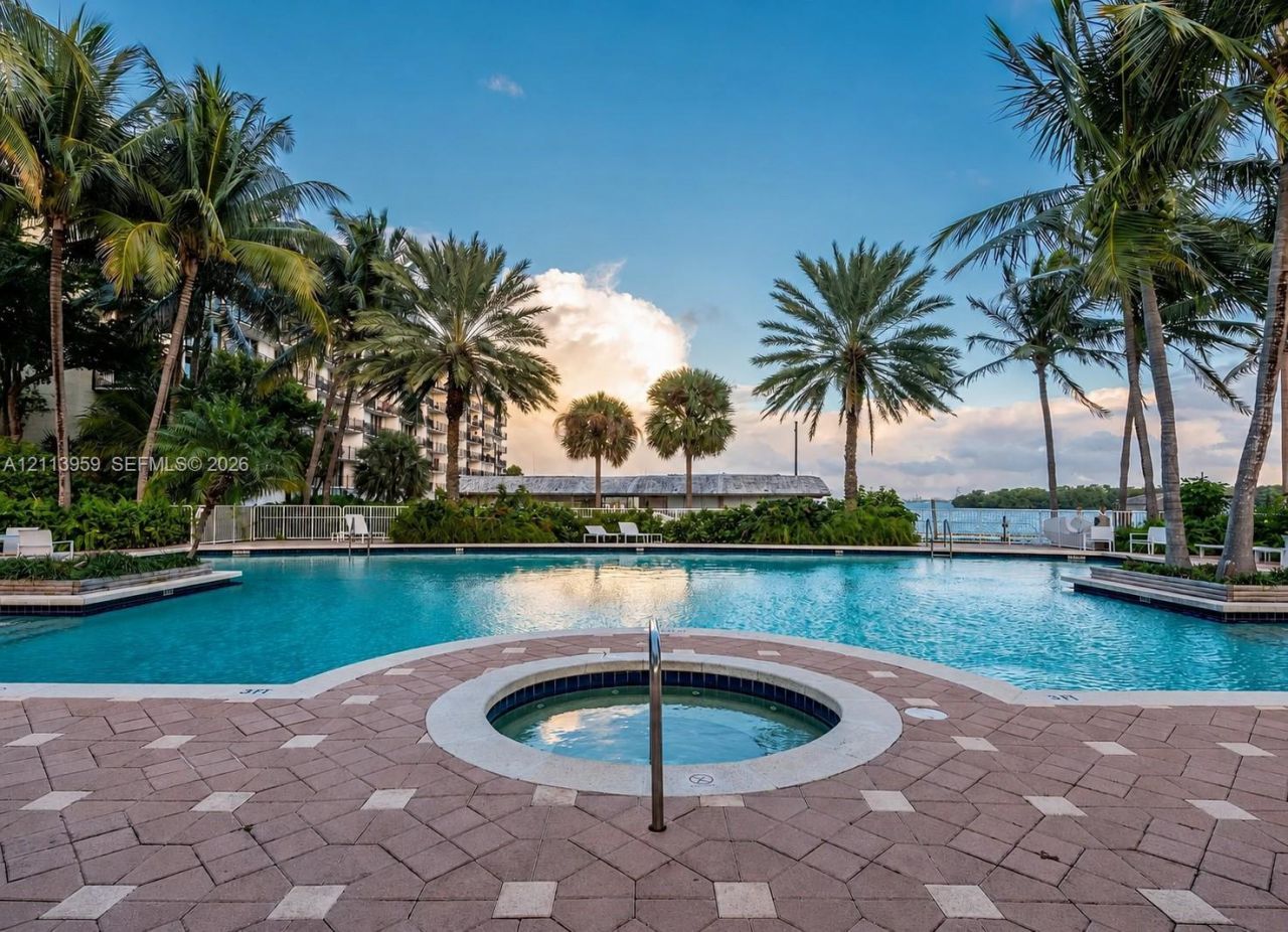 770 NE 69th St , Unit 3H, Miami, FL 33138 Photo