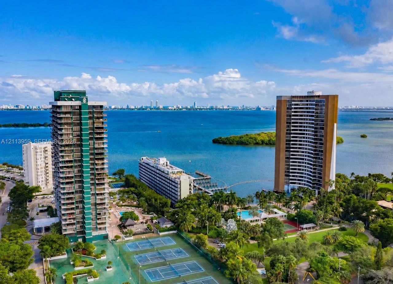 770 NE 69th St , Unit 3H, Miami, FL 33138 Photo