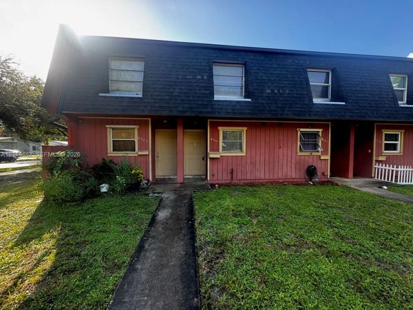 6111 SW 42nd Ct , Davie, FL 33314